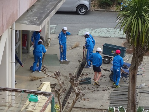 昇降口,流し,側溝等 昇降口,流し,側溝等