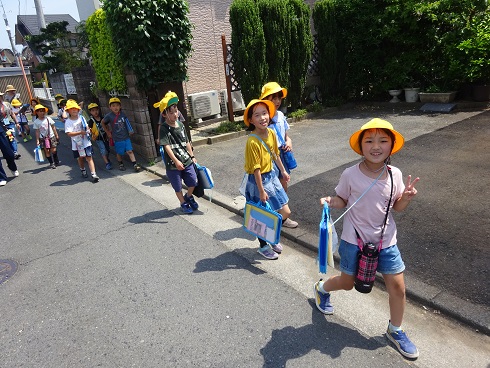 春の町探検 春の町探検