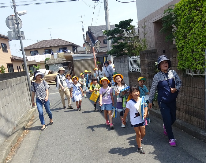 春の町探検