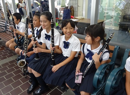 今から演奏です