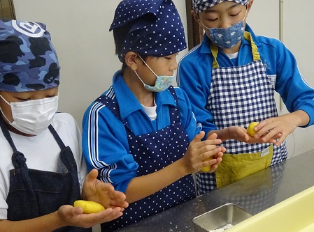 おやきづくり おやきづくり