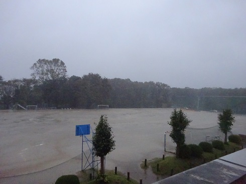 千波小も大変な大雨
