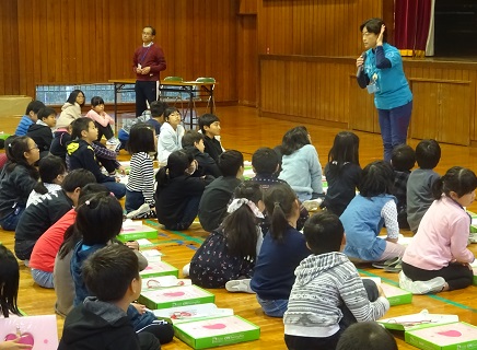 心肺蘇生法講習中 心肺蘇生法講習中