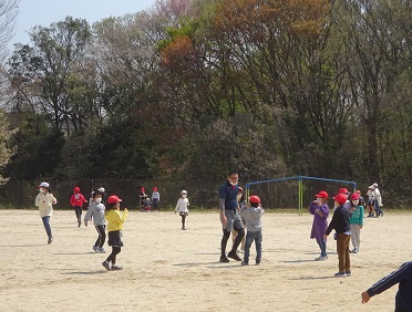 じゃー先生が鬼をやるぞ! じゃー先生が鬼をやるぞ!