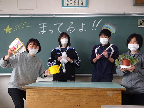 4年生の先生方 4年生の先生方