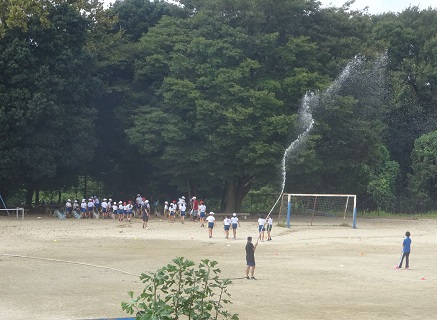 休み時間は放水タイム 休み時間は放水タイム