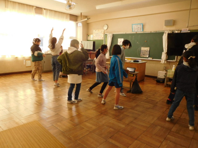 ダンス ダンス
