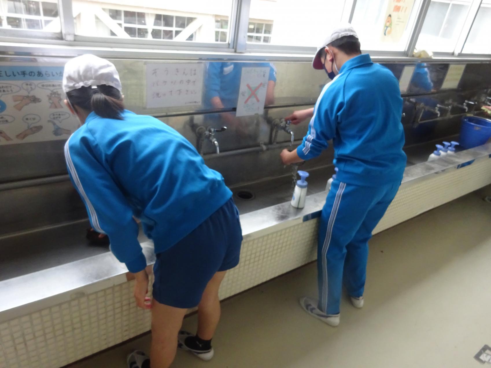 奉仕作業 奉仕作業