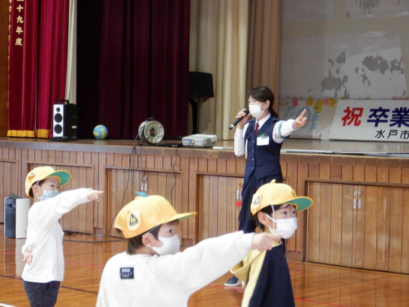 DSCF0103 DSCF0103
