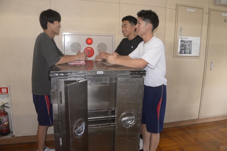 給食委員