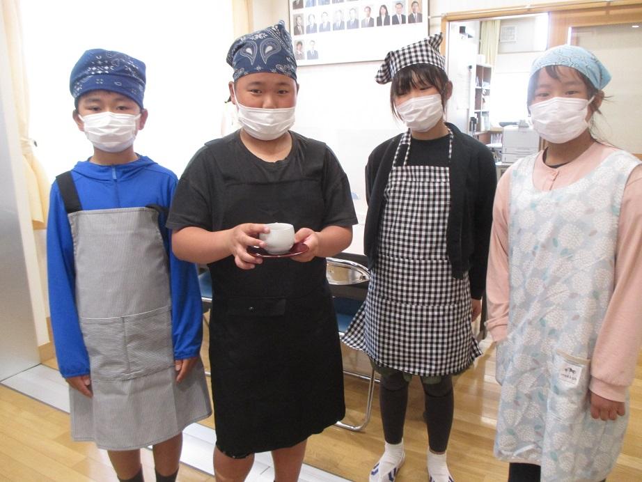 5年生家庭科実習 5年生家庭科実習