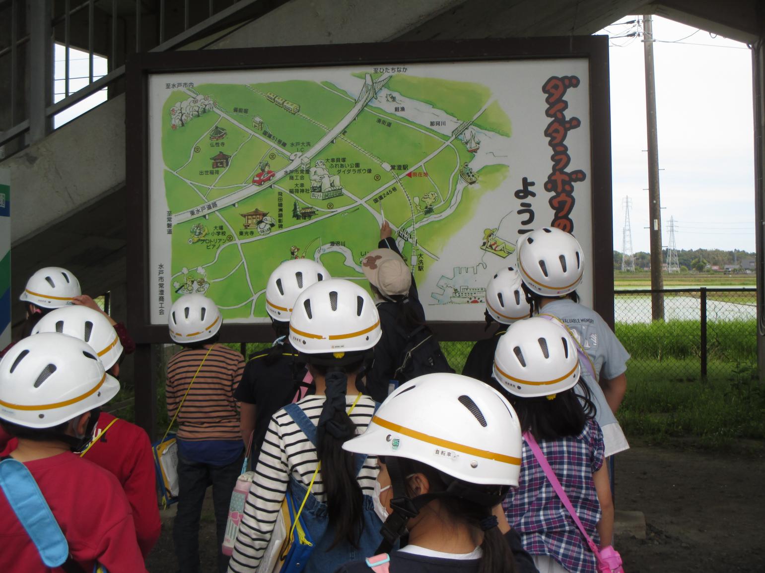 学区探検 (4) 学区探検 (4)