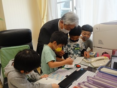 生活科 (1) 生活科 (1)