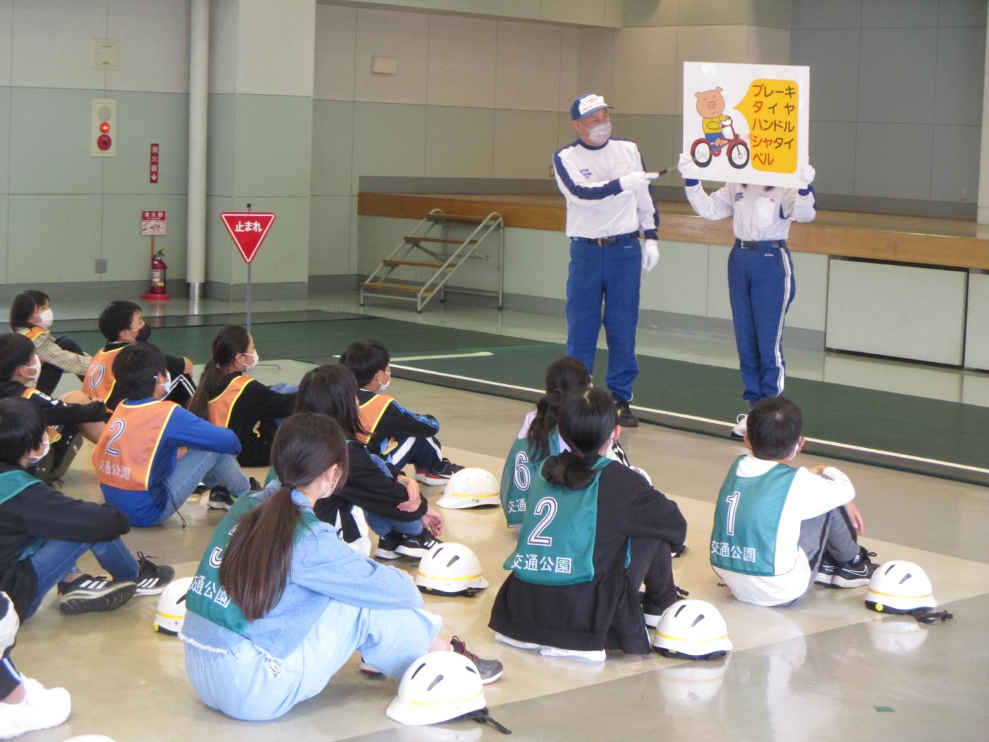 0609交通安全教室 (2) 0609交通安全教室 (2)