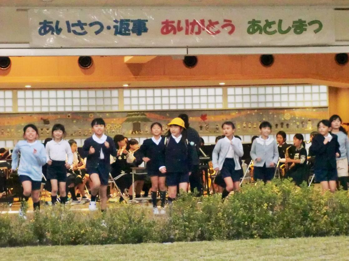 ダンス隊2 ダンス隊2