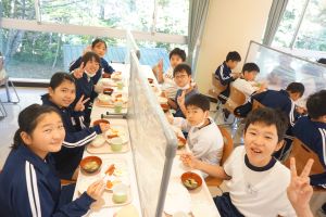 (4)朝食
