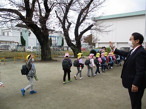 園外保育 園外保育