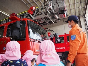 園外保育 園外保育
