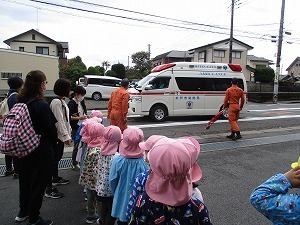 園外保育 園外保育