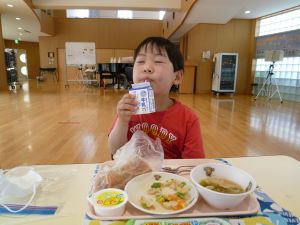給食 給食