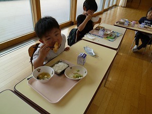学校給食