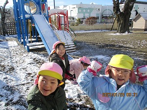 雪遊び 