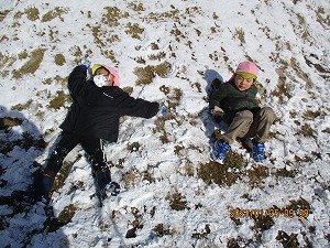 雪遊び 