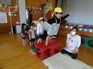 元気に (2) 元気に (2)