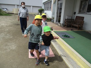 元気に (21) 元気に (21)