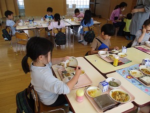 給食体験 (7) 給食体験 (7)