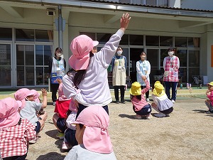 大学生 (4) 大学生 (4)
