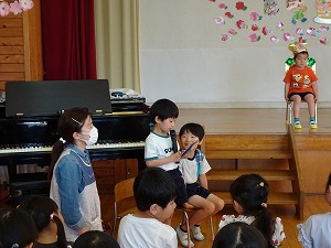 5月誕生会 (1) 5月誕生会 (1)