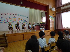 誕生会 (2) 誕生会 (2)