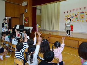 誕生会 (3) 誕生会 (3)