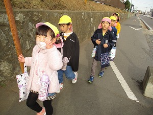 中学生 (6) 中学生 (6)