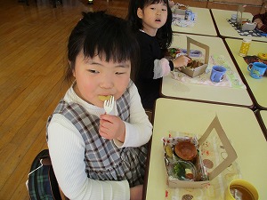 12月 (6) 12月 (6)