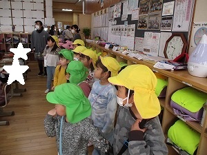 奉仕作業 (12) 奉仕作業 (12)