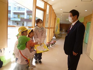 奉仕作業 (16) 奉仕作業 (16)