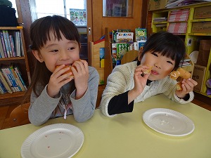 おやつタイム (8) おやつタイム (8)