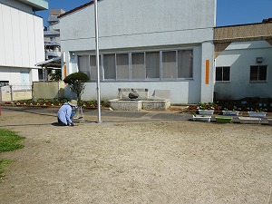奉仕作業 (1) 奉仕作業 (1)