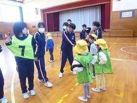 ゲームで ゲームで
