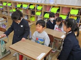 机に座る体験2 机に座る体験2