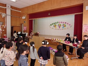 離任式 (2) 離任式 (2)