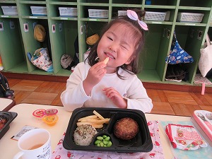 誕生会 (37) 誕生会 (37)