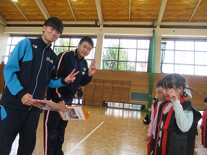 中学生 (18) 中学生 (18)