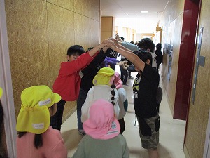 小学校 (6) 小学校 (6)
