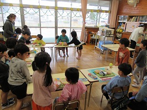 給食 (1) 給食 (1)
