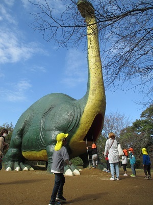 9 9