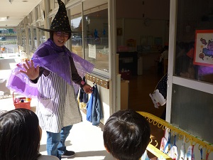 魔女登場 魔女登場