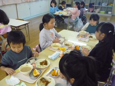 給食年長